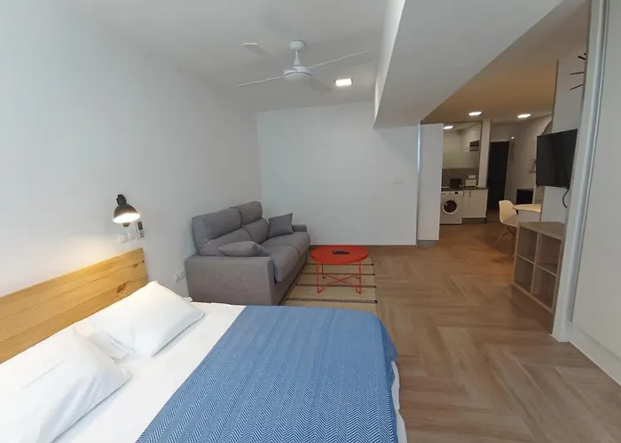 Full Equip. アパート *